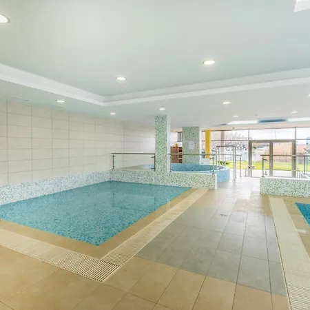 Myflat Club 218 Garden Wellness Apartment *