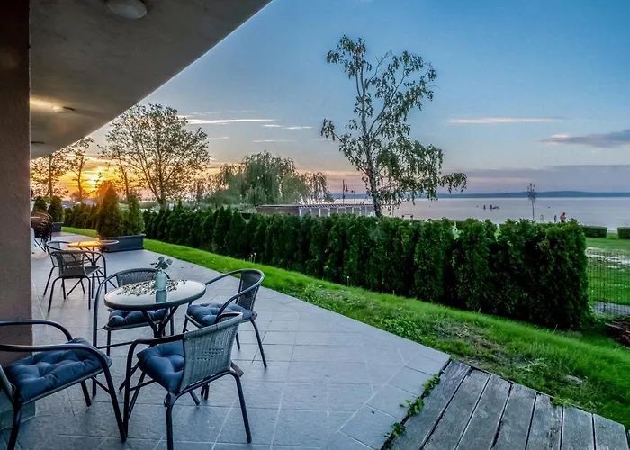 Myflat Club 218 Garden Wellness Appartement *