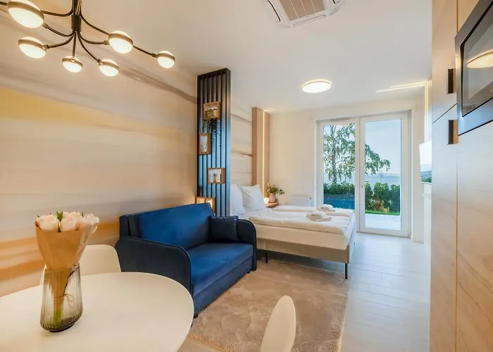 Myflat Club 218 Garden Wellness Apartment *